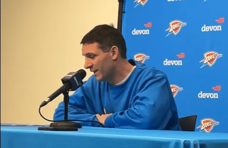 戴格诺特：大家此前防守文班很急躁，今晚更好贯彻防守原则